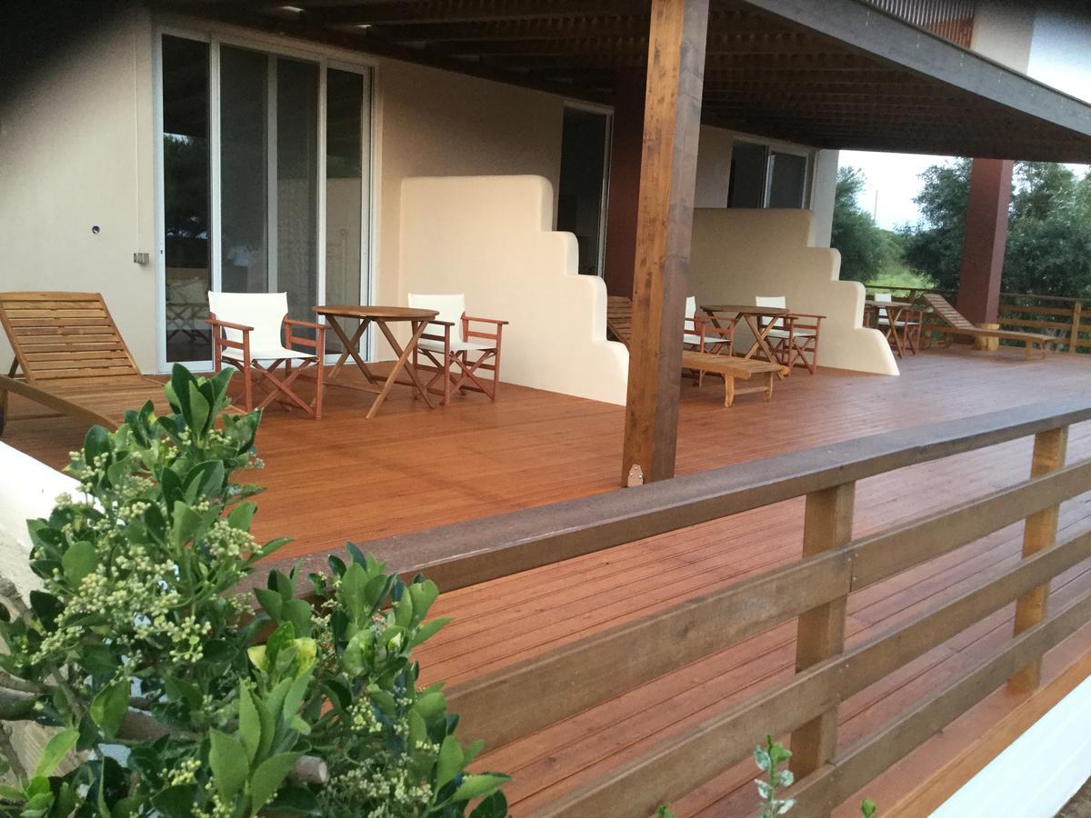 Artemis Suites Romanos  Exterior photo
