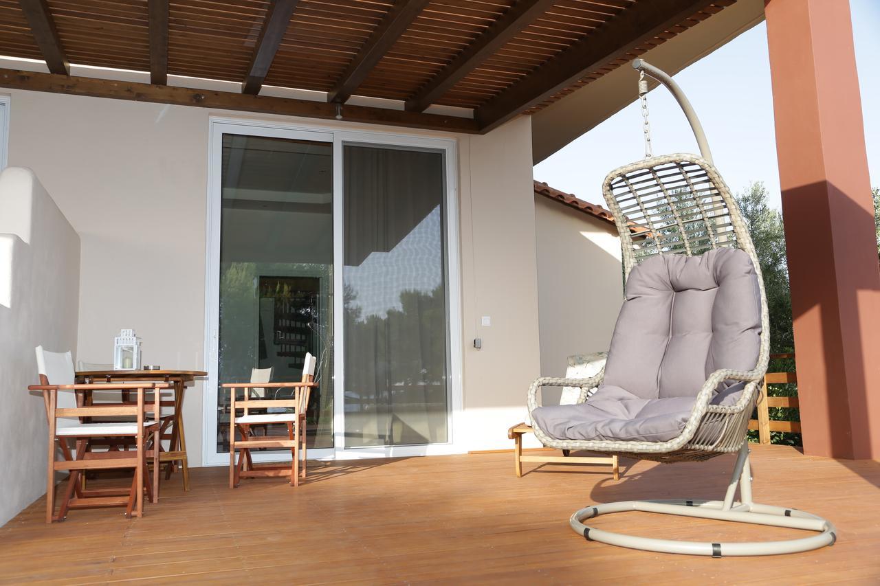 Artemis Suites Romanos  Exterior photo